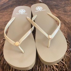 Flip flops nwot